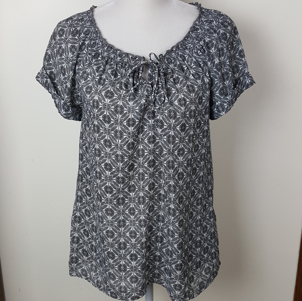 Caslon Geometric Pleated Top